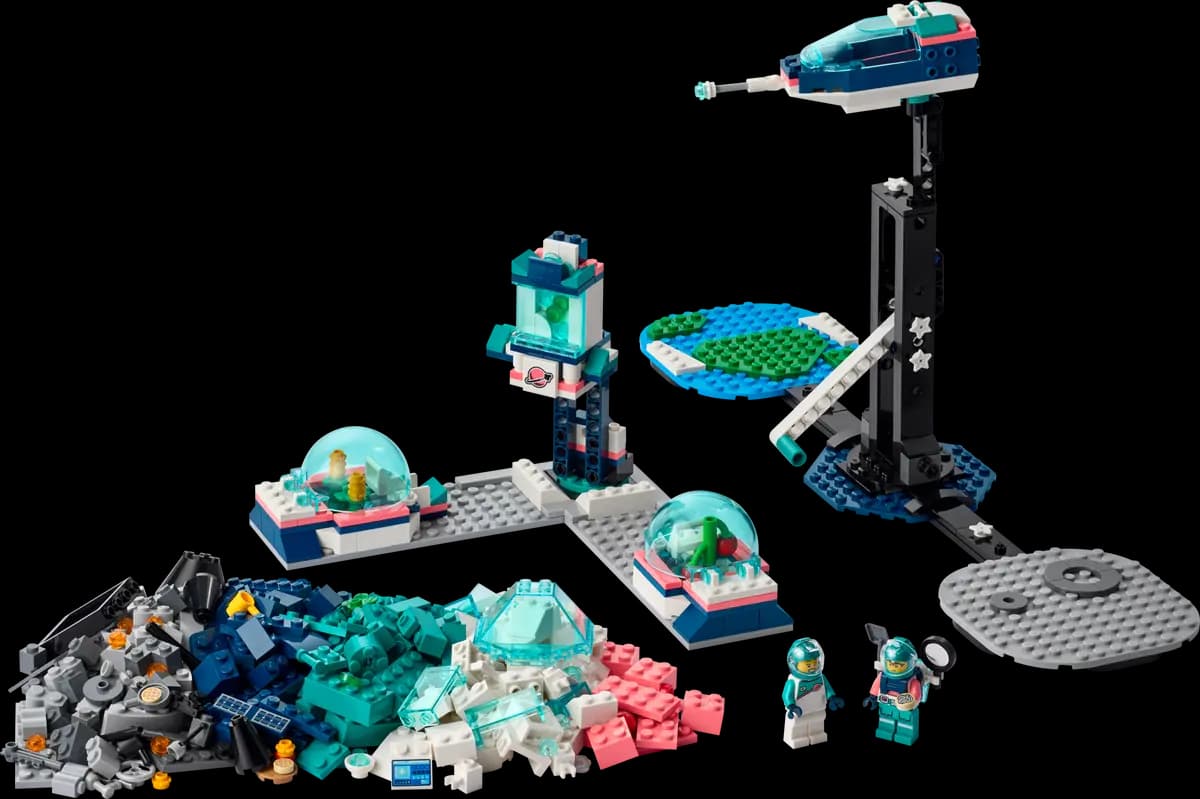 Moon Mission Science Kit collectible