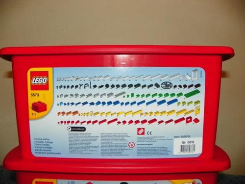 Build & Play [Red Tub] collectible