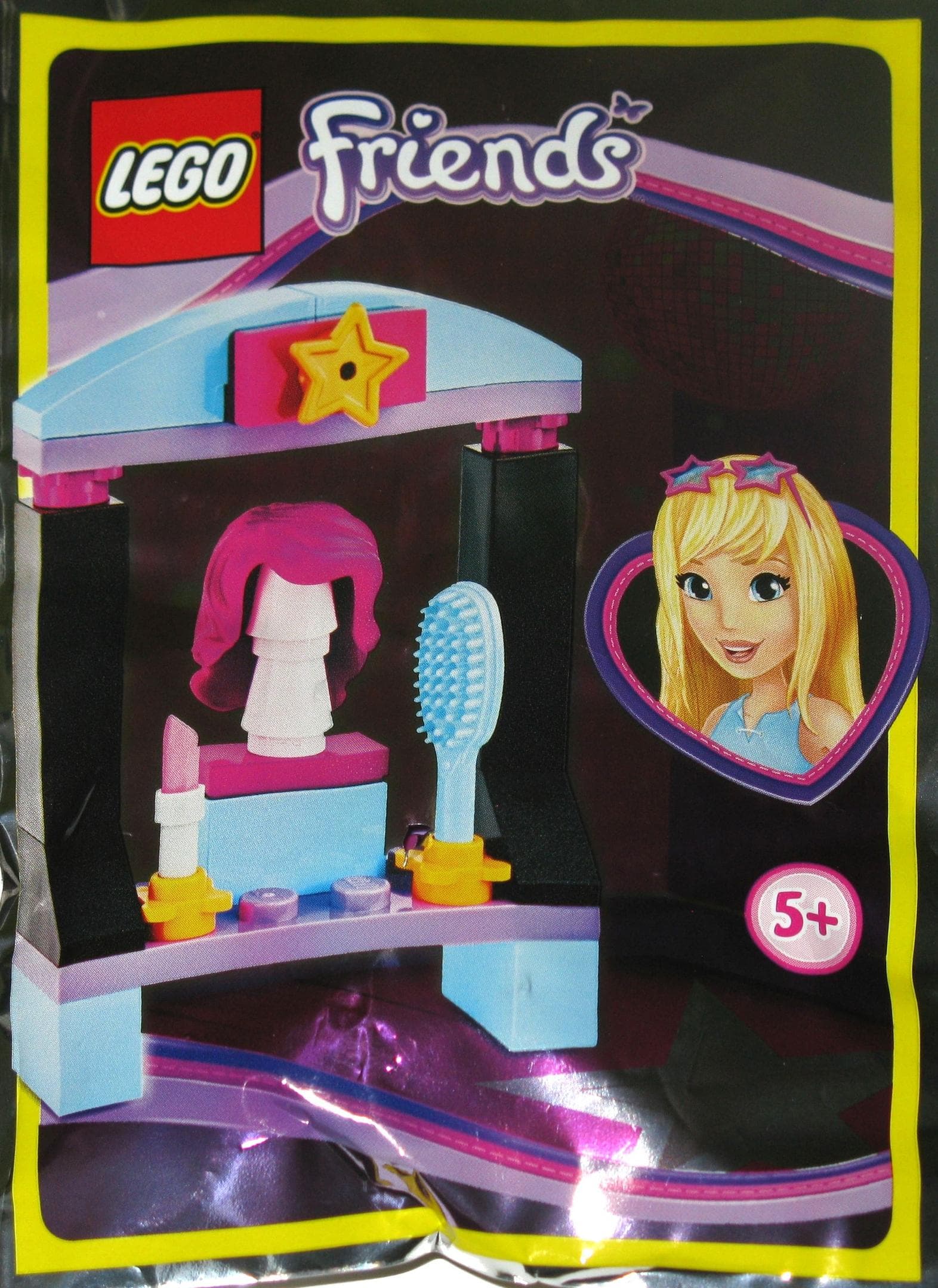 Wardrobe of Future Star collectible