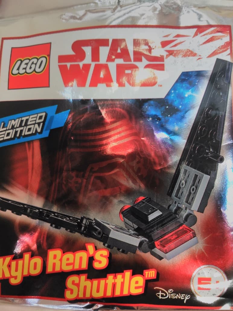 Kylo Ren's Shuttle collectible