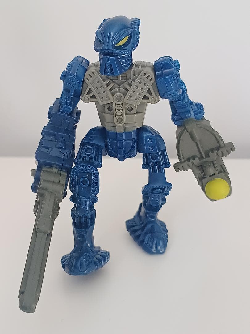 Bionicle Inika Toa Hahli collectible